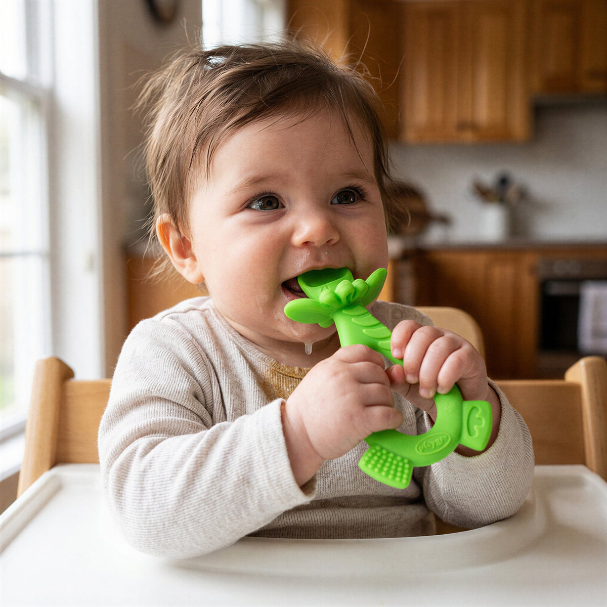 Clip Clop Dip & Flip Spoon - Green